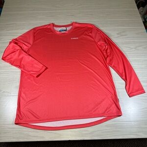 Magellan outdoors Fish gear classic fit two XL top, Preowned Good Condition